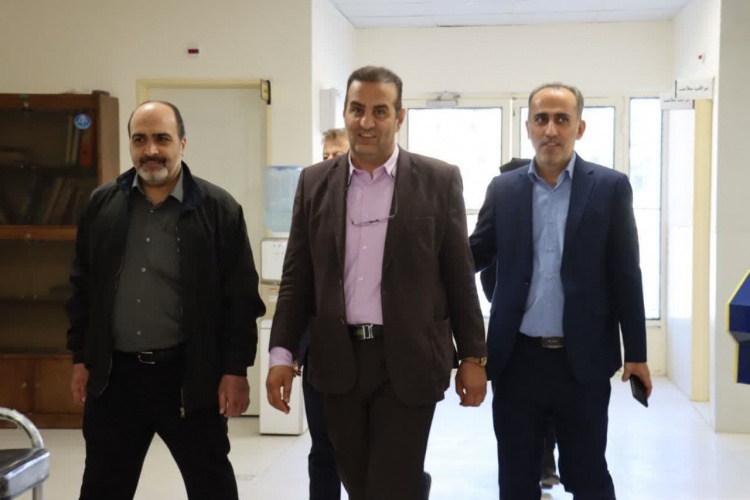 بازدید سرپرست دانشگاه علوم پزشکی اراک از مرکز خدمات جامع سلامت حضرت زینب(س) آشتیان +فیلم