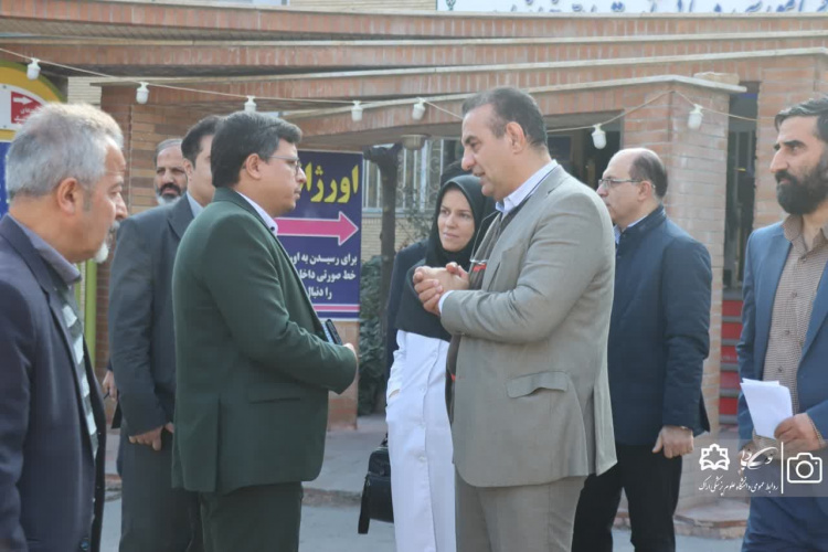 بازدید بازرس کل استان مرکزی از بیمارستان آیتالله خوانساری