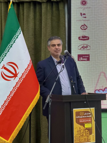 استاندار مرکزی: توسعه سلامت نیازمند پیوند عمیق‌تر با صنعت و اقتصاد است