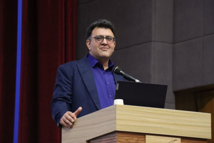 تأکید نماینده مردم در مجلس شورای اسلامی بر لزوم آگاهی‌رسانی گسترده‌تر درباره زایمان بدون درد