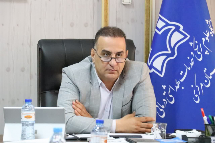 پرداخت پاداش روز پرستار به کارکنان دانشگاه علوم پزشکی اراک/قدردانی از تلاش‌های کارکنان حوزه سلامت توسط رئیس دانشگاه