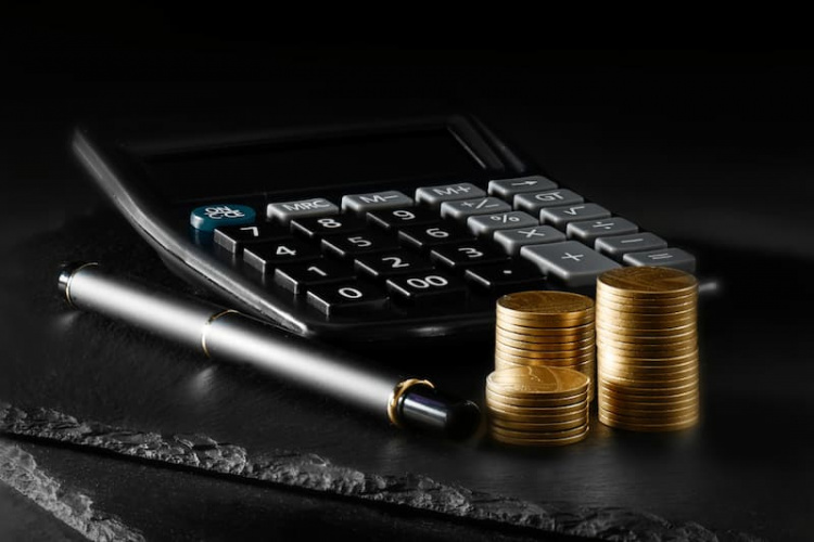 پیگیری مستمر اعتبارات و مطالبات دانشگاه علوم پزشکی اراک در سطح ملی و استانی